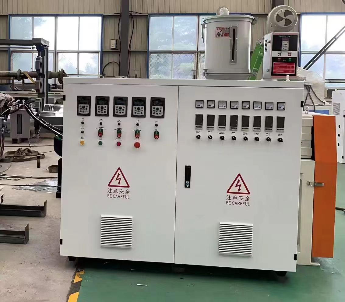 Linie de producție TPE+țesătură nețesă compozită co-extrudare-waterstop